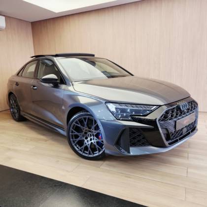 AUDI RS3 2.5 TFSI GASOLINA SEDAN TRACK QUATTRO S-TRONIC AUDI RS3 2.5 TFSI GASOLINA SEDAN TRACK QUATTRO S-TRONIC